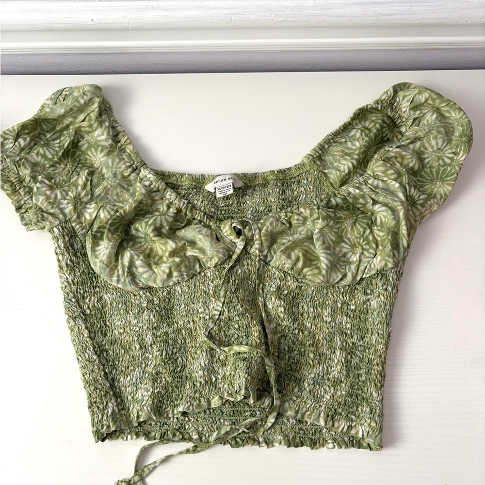 American Eagle Outfitters Green Puff Sleeve Crop Blouse